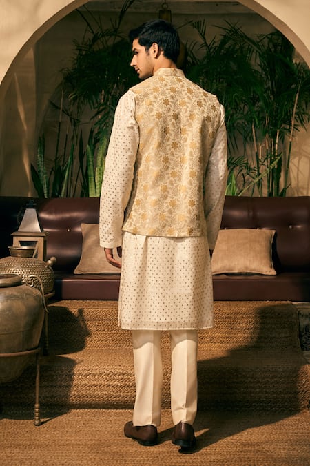 Tajiri Floral Brocade Bundi & Pant Set 