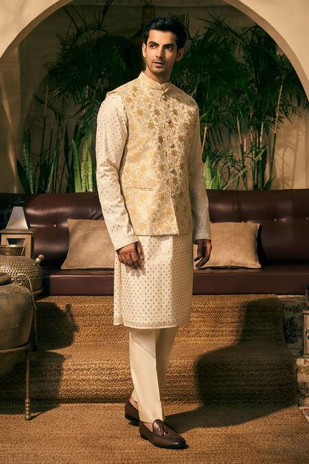 Tajiri_Beige Bundi Silk Brocade Woven Floral And Pant Set _Online_at_Aza_Fashions