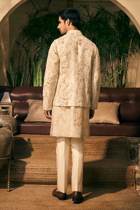 Tajiri Floral Woven Bundi & Kurta Set 