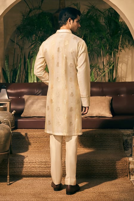 Tajiri Dastkar Zari Embroidered Front Open Kurta With Pant 
