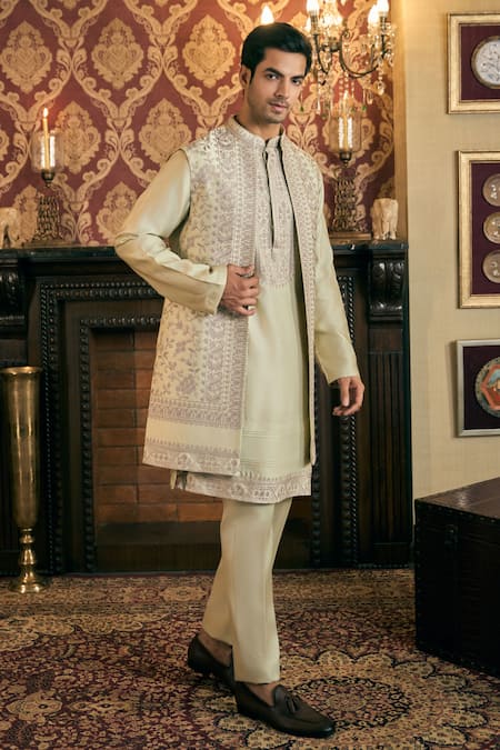 Buy Tajiri Green Cotton Silk Embroidery Floral Aari Bundi And Kurta Set Online at Aza Fashions Buy_Tajiri_Green Cotton Silk Embroidery Floral Aari Bundi And Kurta Set _Online_at_Aza_Fashions