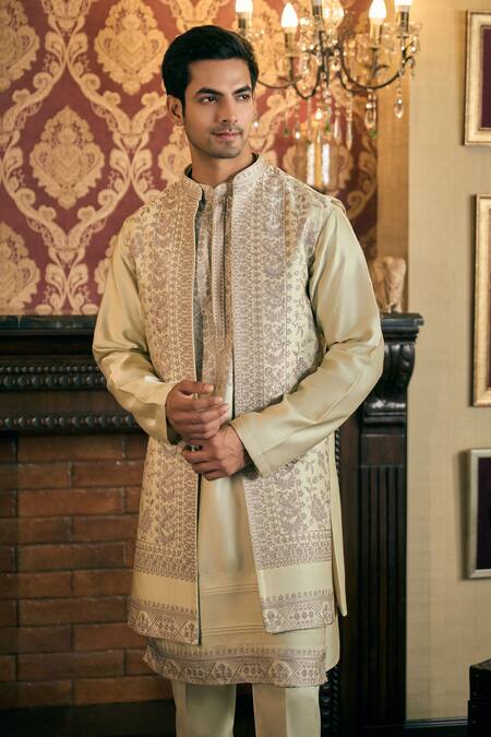 Shop Tajiri Green Cotton Silk Embroidery Floral Aari Bundi And Kurta Set Online at Aza Fashions Shop_Tajiri_Green Cotton Silk Embroidery Floral Aari Bundi And Kurta Set _Online_at_Aza_Fashions