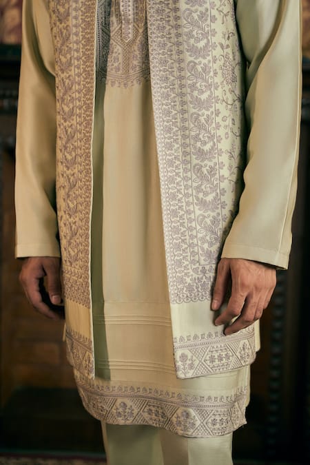 Buy Tajiri Green Cotton Silk Embroidery Floral Aari Bundi And Kurta Set Buy_Tajiri_Green Cotton Silk Embroidery Floral Aari Bundi And Kurta Set