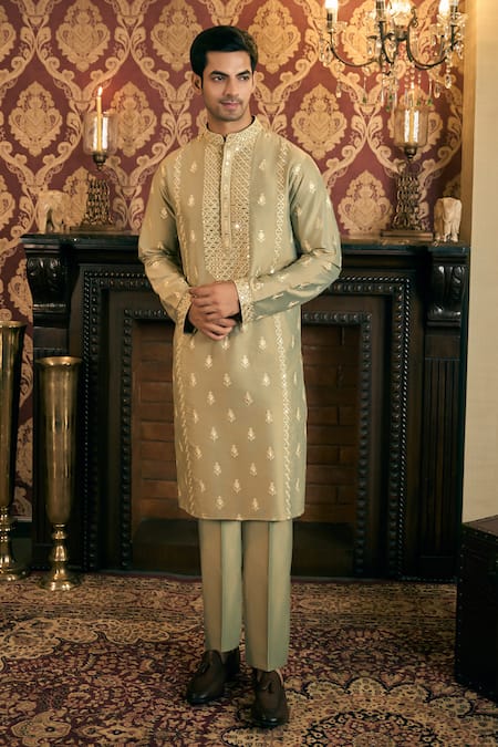 TAJIRI Rivaaz Mirror Embroidered Kurta With Pant 