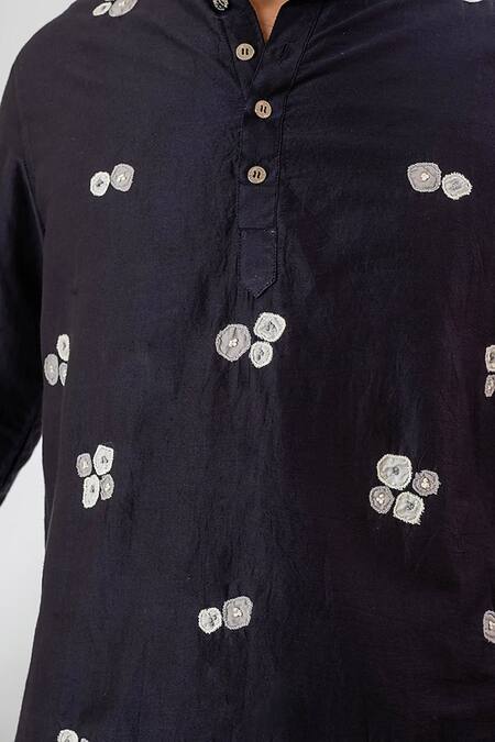 Vaani Beswal Black Mulberry Silk Embroidered Applique Moonlight Shirt Online at Aza Fashions Vaani Beswal_Black Mulberry Silk Embroidered Applique Moonlight Shirt _Online_at_Aza_Fashions