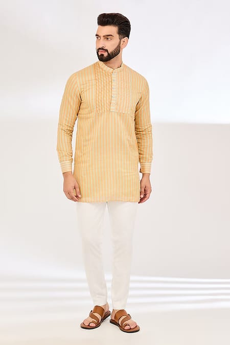 Vaani Beswal Stripe Pattern Buttoned Placket Kurta 