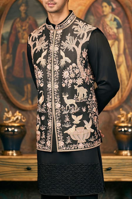 Buy_Tajiri_Black Cotton, Silk Embroidery Floral And Fauna Bundi Set 