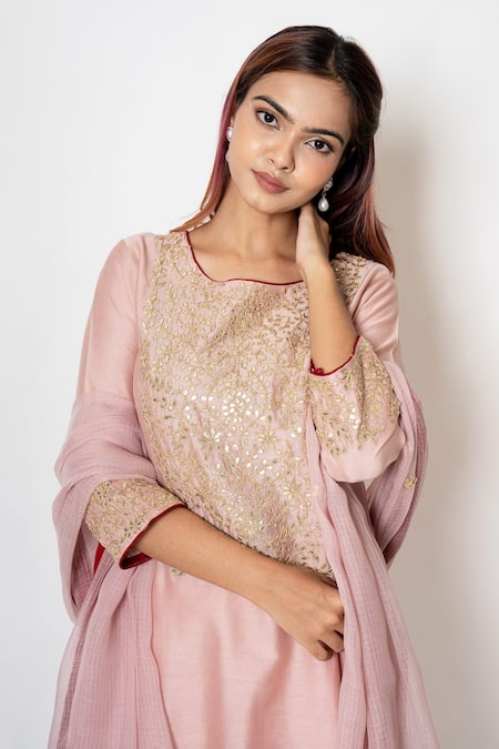 Kameez Pink Cotton, Chanderi, Kota Doria Patti, Fleur Bloom Kurta Pant Set at Aza Fashions Kameez_Pink Cotton, Chanderi, Kota Doria Patti, Fleur Bloom Kurta Pant Set _at_Aza_Fashions