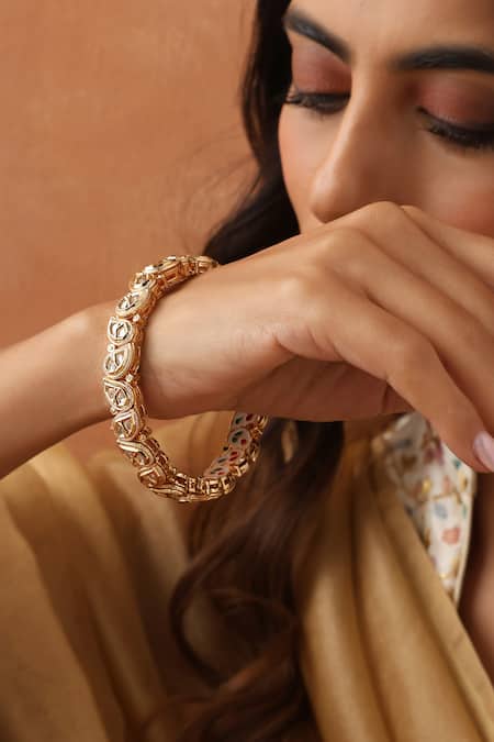 Swabhimann_Gold Plated Crystals Kundan Embellished Bangle _Online_at_Aza_Fashions