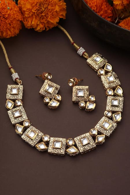 Swabhimann Square Motif Carved Necklace Set 