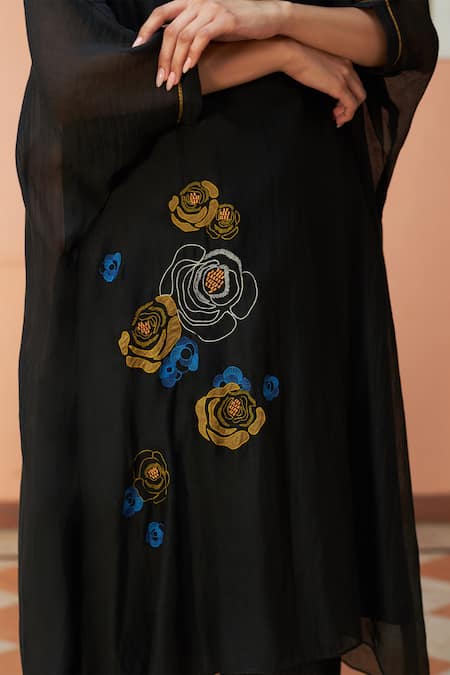 Buy_Vaayu_Black Muslin, Cotton Embroidery Floral Thread Kurta With Pant_Online_at_Aza_Fashions