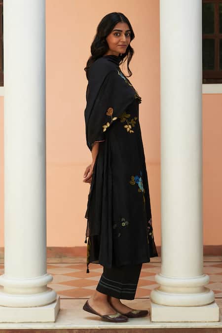 Vaayu Black Muslin, Cotton Embroidery, Tassels Keyhole Neck Floral Kurta Set Online at Aza Fashions Vaayu_Black Muslin, Cotton Embroidery, Tassels Keyhole Neck Floral Kurta Set _Online_at_Aza_Fashions