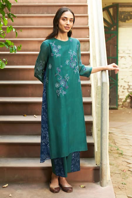 Vaayu Floral Applique Work Kurta & Pant Set 