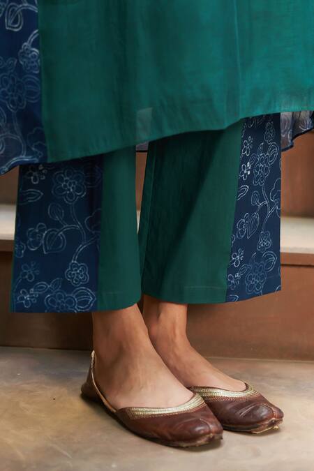 Buy_Vaayu_Blue Muslin, Cotton Embroidery Round Neck Floral Applique Work Kurta And Pant Set
