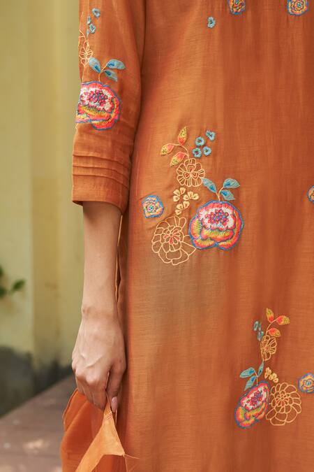 Shop_Vaayu_Orange Muslin, Cotton Embroidery Round Neck Floral Kurta Set