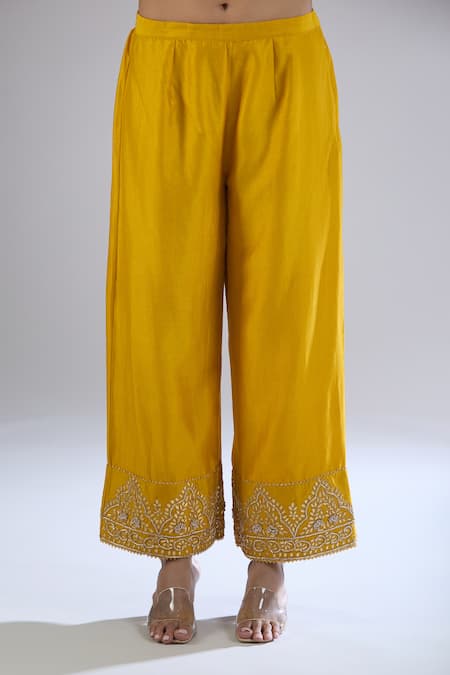 Sheetal Batra Yellow Cotton, Chiffon Embroidery Round Neck Floral Gota Patti Kurta Set Online at Aza Fashions Sheetal Batra_Yellow Cotton, Chiffon Embroidery Round Neck Floral Gota Patti Kurta Set _Online_at_Aza_Fashions