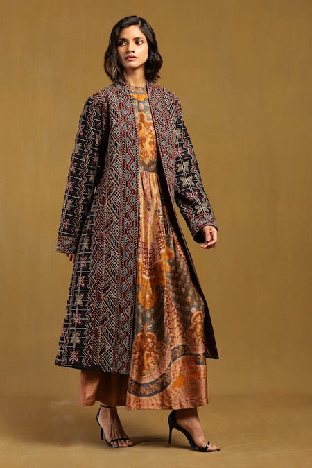 Buy Ritu Kumar Black Silk Embroidery Open Neck Auria Shrug Online at Aza Fashions Buy_Ritu Kumar_Black Silk Embroidery Open Neck Auria Shrug _Online_at_Aza_Fashions