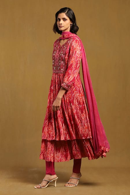 Ritu Kumar Pink Viscose, Chiffon, Lycra Embroidery Niagra Abstract Print Layered Kurta Set Online at Aza Fashions Ritu Kumar_Pink Viscose, Chiffon, Lycra Embroidery Niagra Abstract Print Layered Kurta Set _Online_at_Aza_Fashions