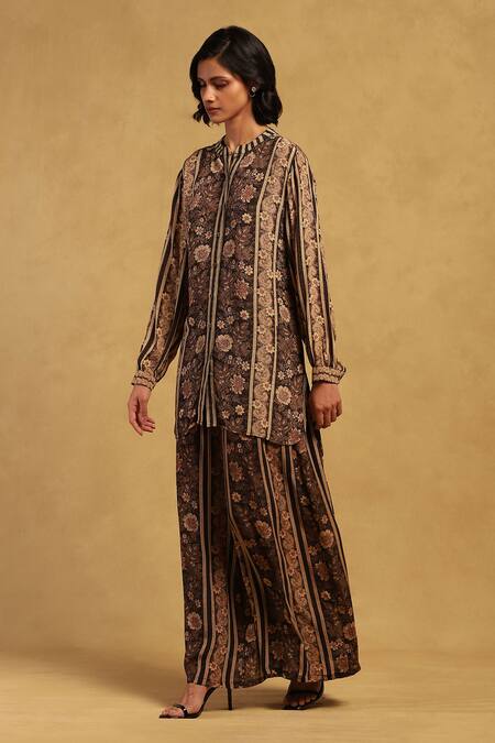 Ritu Kumar Black Viscose Mandarin Collar Arohi Vintage Bloom Print Tunic With Flared Pant Online at Aza Fashions Ritu Kumar_Black Viscose Mandarin Collar Arohi Vintage Bloom Print Tunic With Flared Pant _Online_at_Aza_Fashions