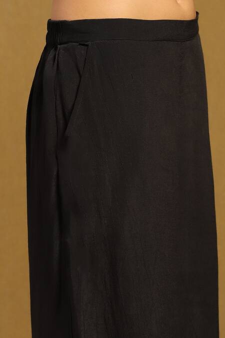 Ritu Kumar Black Viscose, Polyester Kinnauri Bloom Vine Print Cape And Pant Set at Aza Fashions Ritu Kumar_Black Viscose, Polyester Kinnauri Bloom Vine Print Cape And Pant Set _at_Aza_Fashions