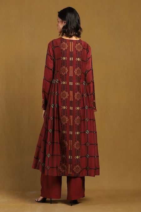 Shop Ritu Kumar Red Viscose, Cotton Embroidery, Mirrors V-neck Kinnauri Printed Kurta Set at Aza Fashions Shop_Ritu Kumar_Red Viscose, Cotton Embroidery, Mirrors V-neck Kinnauri Printed Kurta Set _at_Aza_Fashions