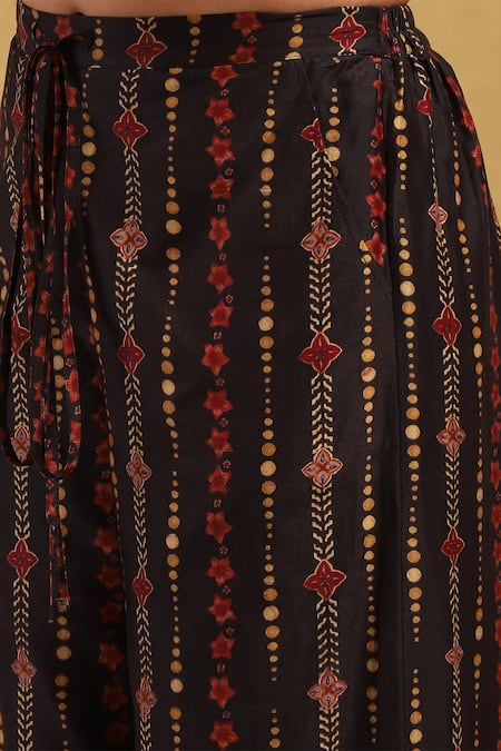 Ritu Kumar Black , Satin Embroidery Round Kiraj Floral Stripe Print Kurta Set at Aza Fashions Ritu Kumar_Black , Satin Embroidery Round Kiraj Floral Stripe Print Kurta Set _at_Aza_Fashions