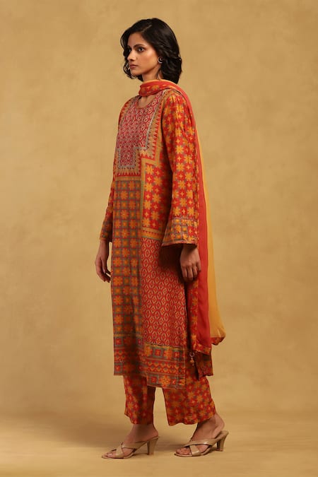 Ritu Kumar_Red Viscose, Cotton Embroidery Round Neck Phulkari Print Kurta Set _Online_at_Aza_Fashions