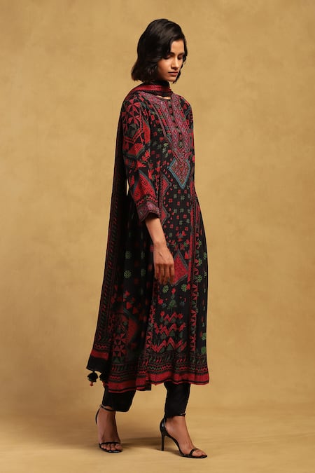 Buy Ritu Kumar Black Viscose, Chiffon Embroidery, Mirrors Round Zinat Diamond Print Kurta Set Online at Aza Fashions Buy_Ritu Kumar_Black Viscose, Chiffon Embroidery, Mirrors Round Zinat Diamond Print Kurta Set _Online_at_Aza_Fashions