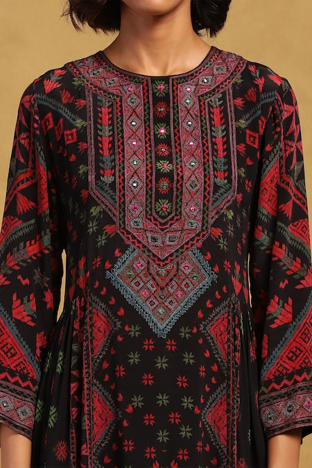 Shop Ritu Kumar Black Viscose, Chiffon Embroidery, Mirrors Round Zinat Diamond Print Kurta Set Online at Aza Fashions Shop_Ritu Kumar_Black Viscose, Chiffon Embroidery, Mirrors Round Zinat Diamond Print Kurta Set _Online_at_Aza_Fashions