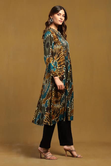 Buy Ritu Kumar Green Satin Collared Hriday Abstract Pattern Kurta Online at Aza Fashions Buy_Ritu Kumar_Green Satin Collared Hriday Abstract Pattern Kurta_Online_at_Aza_Fashions