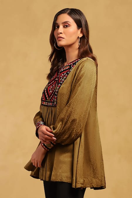 Buy_Ritu Kumar_Green Viscose Satin Dobby Collared V Military Geometric Pattern Yoke Kurta _Online_at_Aza_Fashions