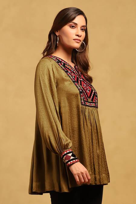 Shop_Ritu Kumar_Green Viscose Satin Dobby Collared V Military Geometric Pattern Yoke Kurta _Online_at_Aza_Fashions