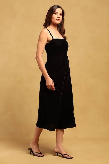 Buy_Ritu Kumar_Black Silk Velvet Embroidered Geo Applique Square Midi Dress _Online_at_Aza_Fashions