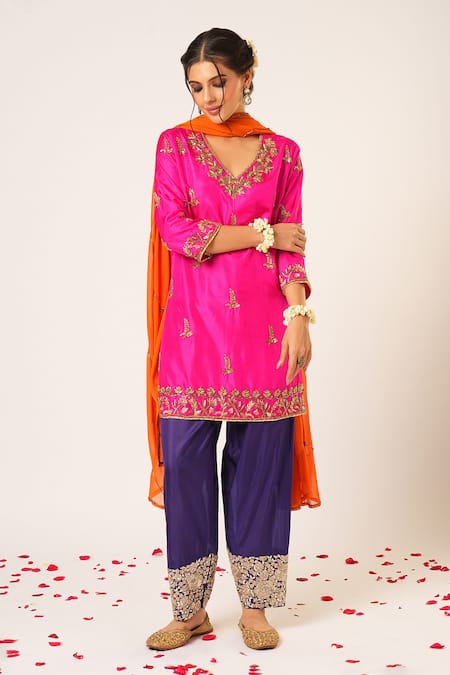 Aayushi Maniar Revati Zari Embroidered Kurta & Pant Set 