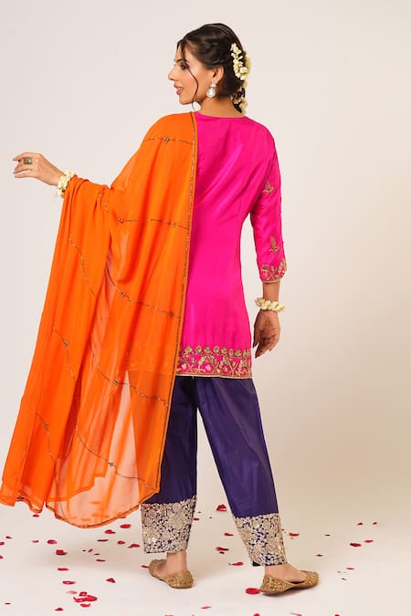 Aayushi Maniar Revati Zari Embroidered Kurta & Pant Set 