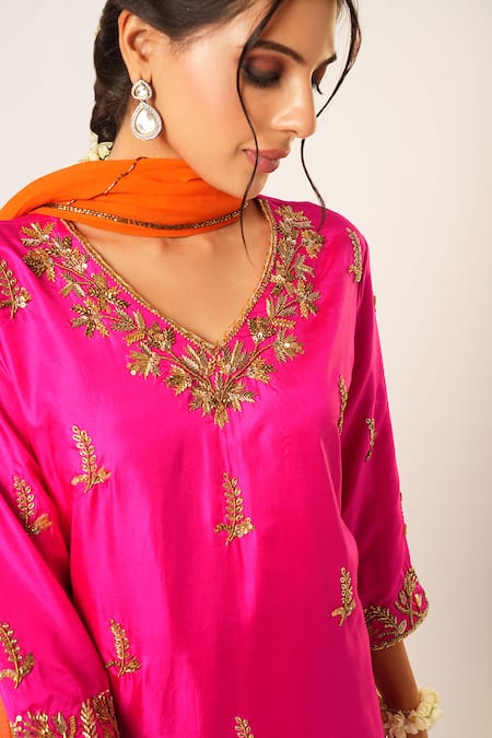 Aayushi Maniar_Pink Silk, Georgette Embroidery, Zari V-neck Revati Kurta And Pant Set _Online_at_Aza_Fashions