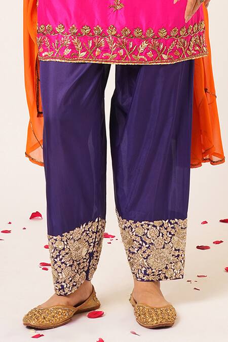 Aayushi Maniar_Pink Silk, Georgette Embroidery, Zari V-neck Revati Kurta And Pant Set _at_Aza_Fashions