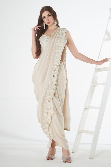 Sunita Nagi_White Crepe Embroidery Sweetheart Neck Floral Hem Dhoti Skirt Saree With Corset _Online_at_Aza_Fashions
