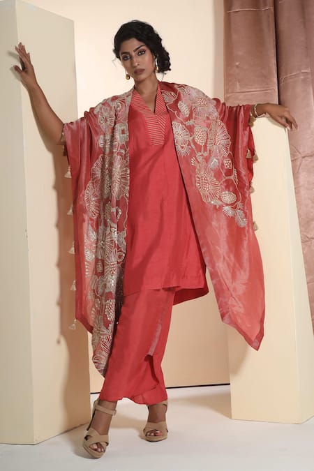 Sunita Nagi Floral Embroidered Poncho Cape With Kurta Set 