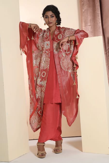 Sunita Nagi Floral Embroidered Poncho Cape With Kurta Set 