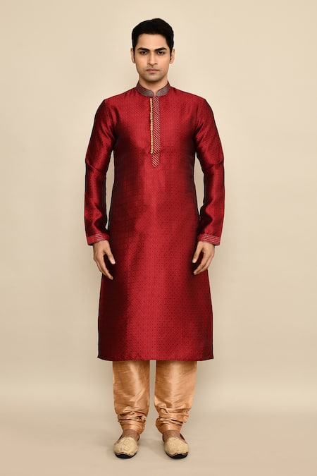 Buy_Arihant Rai Sinha_Maroon Jacquard, Chanderi Silk Embroidery Abstract Woven Kurta Set_Online_at_Aza_Fashions