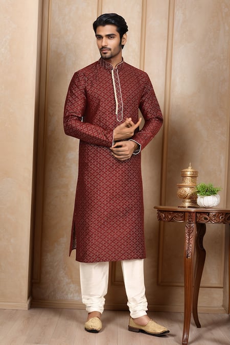 Arihant Rai Sinha Bandhani Woven Kurta Set 