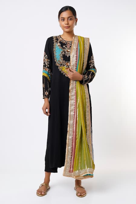 STUDIO A Sequin Blossom Embroidered Kurta Pant Set 