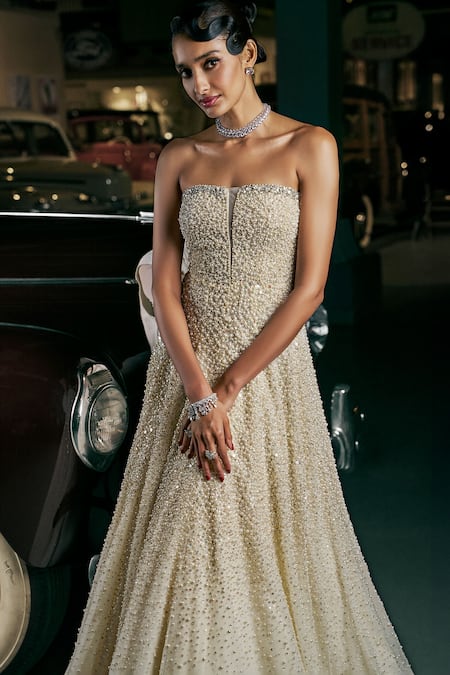 Seema Gujral_Ivory Net Pearls, Diamonds Sweetheart Neck Gradient Embellished Gown _Online_at_Aza_Fashions