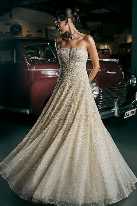 Buy_Seema Gujral_Ivory Net Pearls, Diamonds Sweetheart Neck Gradient Embellished Gown _Online_at_Aza_Fashions