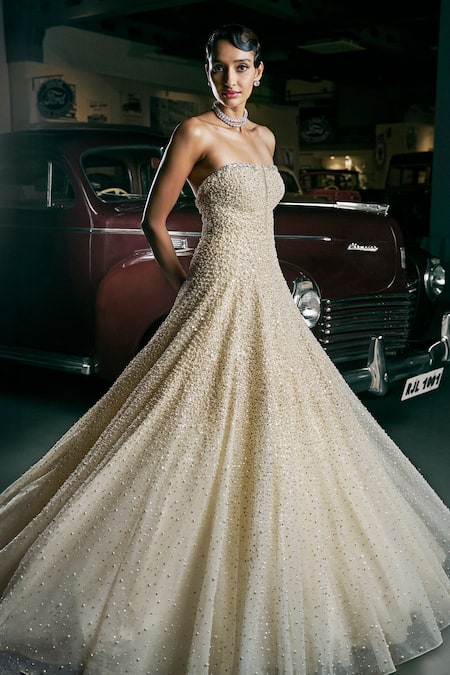 Shop_Seema Gujral_Ivory Net Pearls, Diamonds Sweetheart Neck Gradient Embellished Gown _Online_at_Aza_Fashions