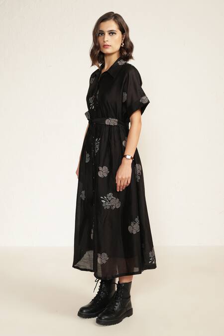 Buy Arcvsh By Pallavi Singh Black Chanderi, Silk Embroidery Collared Abstract Print Midi Dress Online at Aza Fashions Buy_Arcvsh By Pallavi Singh_Black Chanderi, Silk Embroidery Collared Abstract Print Midi Dress _Online_at_Aza_Fashions
