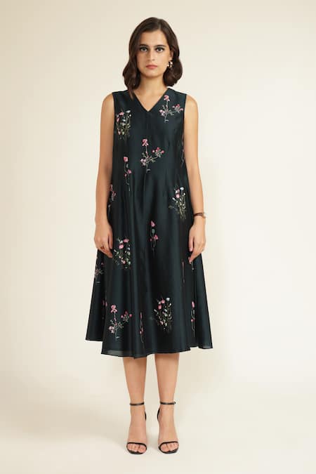 Arcvsh By Pallavi Singh_Blue Silk, Chanderi Embroidery V-neck, Printed Dress With Quilted Jacket _Online_at_Aza_Fashions