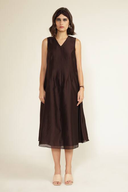 Arcvsh By Pallavi Singh_Purple Silk, Chanderi Embroidery V-neck, Abstract Print Midi Dress With Jacket _Online_at_Aza_Fashions