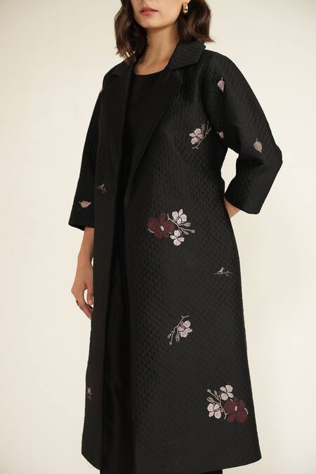 Arcvsh By Pallavi Singh_Black Silk, Chanderi Embroidery Round Solid Jumpsuit With Floral Quilted Jacket _at_Aza_Fashions